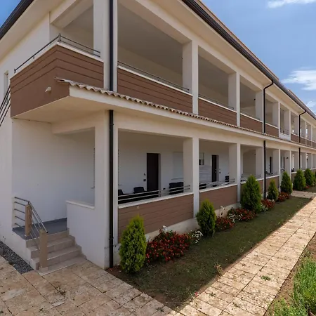 Capo Rizzuto Apartment 3*